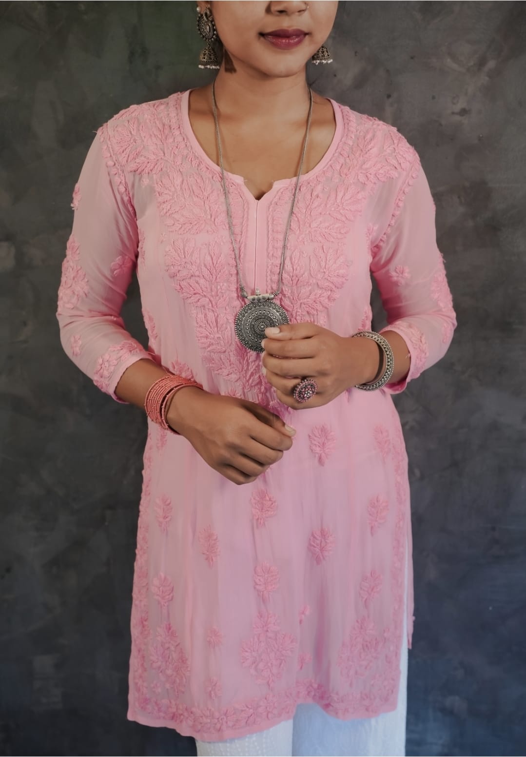 Viscose chikankari kurta in soft pink
